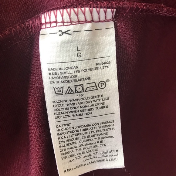 Old Navy | Bell Sleeve Shift Dress - Picture 4 of 5